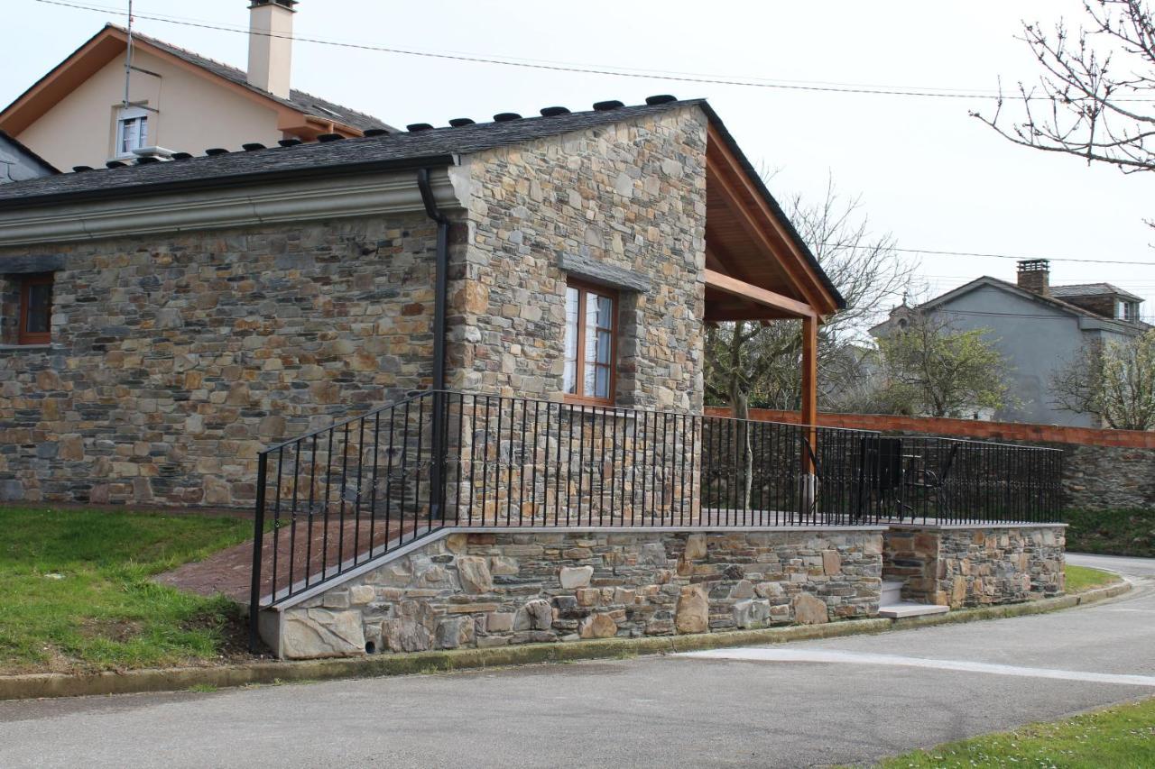 Apartamentos Casa Cerolleiro Castropol Bagian luar foto