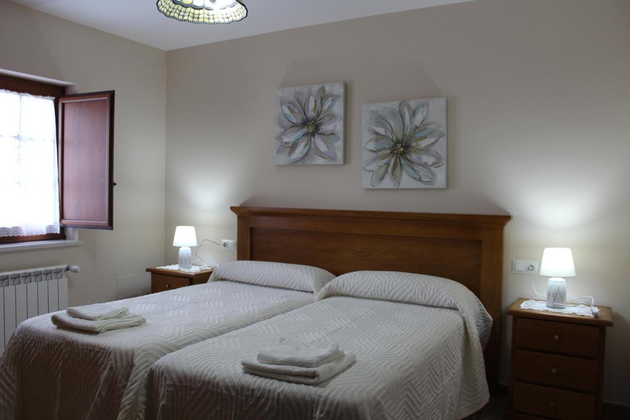 Apartamentos Casa Cerolleiro Castropol Bagian luar foto