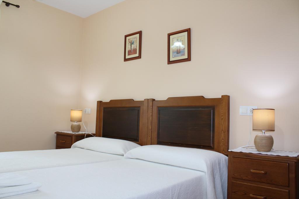 Apartamentos Casa Cerolleiro Castropol Bagian luar foto