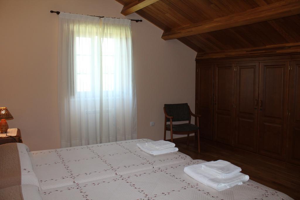 Apartamentos Casa Cerolleiro Castropol Bagian luar foto