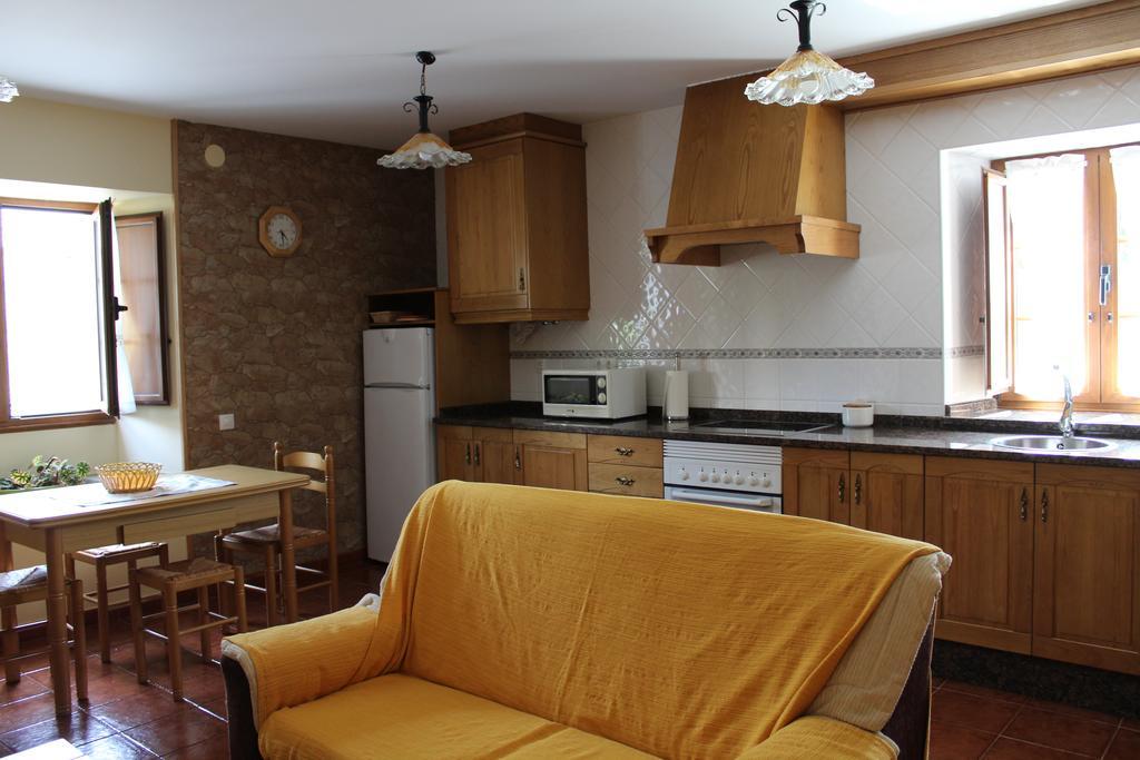 Apartamentos Casa Cerolleiro Castropol Bagian luar foto