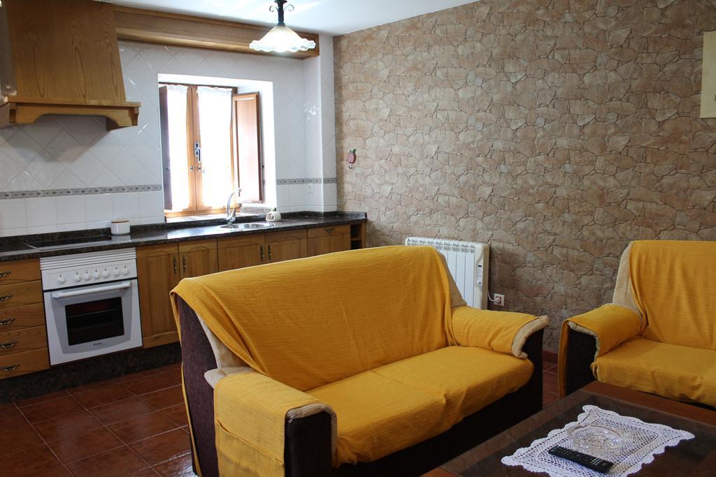 Apartamentos Casa Cerolleiro Castropol Bagian luar foto