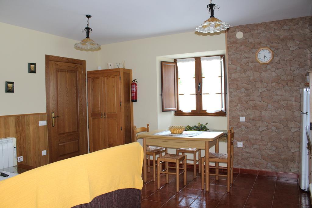 Apartamentos Casa Cerolleiro Castropol Bagian luar foto