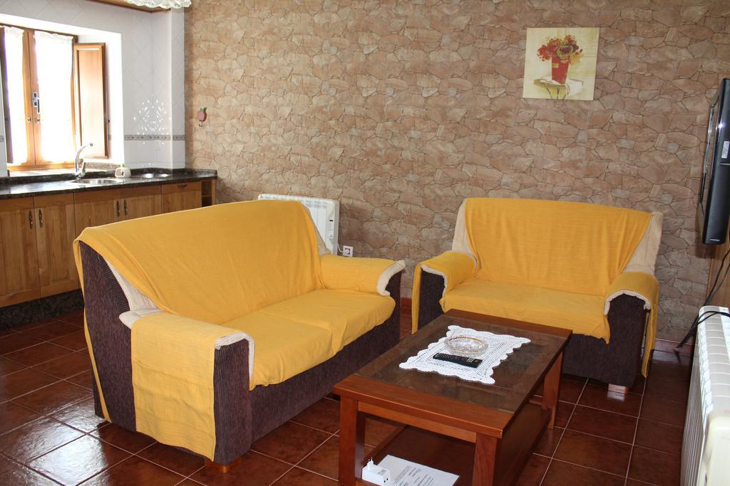 Apartamentos Casa Cerolleiro Castropol Bagian luar foto