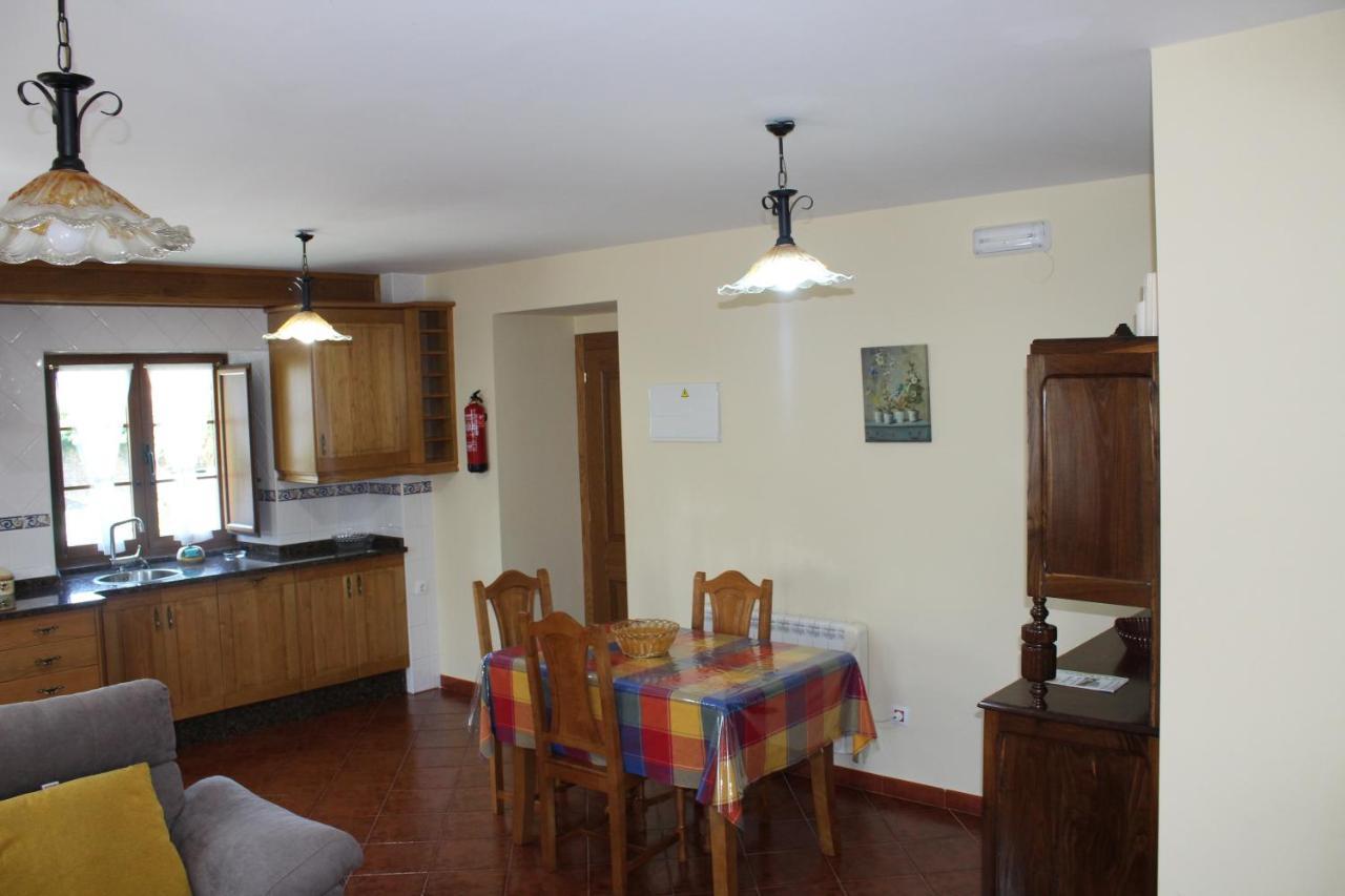 Apartamentos Casa Cerolleiro Castropol Bagian luar foto