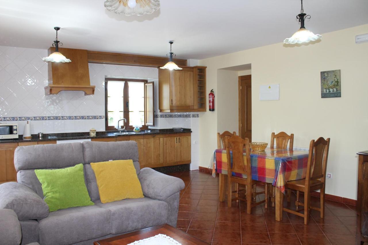 Apartamentos Casa Cerolleiro Castropol Bagian luar foto